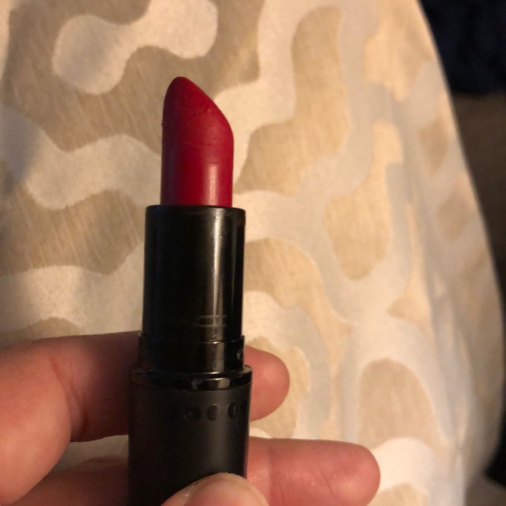 MAC Retro Matte Ruby Woo Lipstick 💄